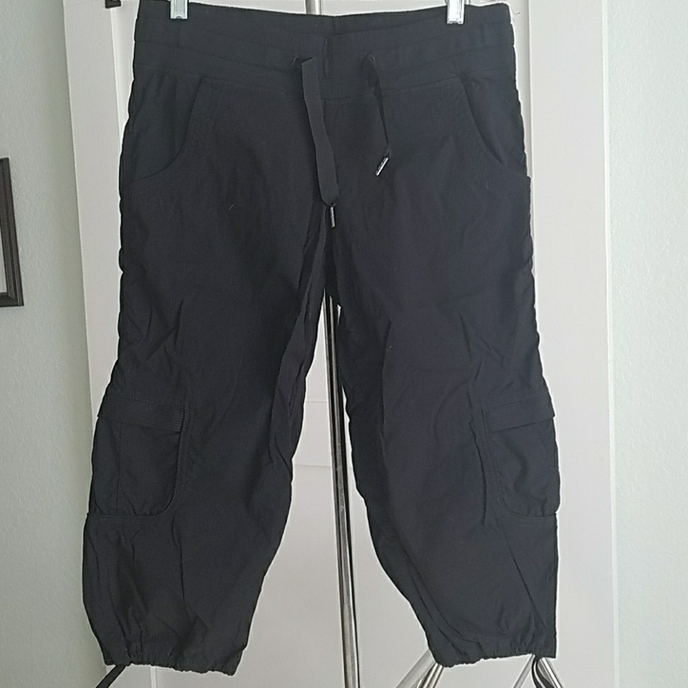 Lululemon Studio Crop Black Size 8